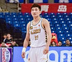 24-25CBA常规赛助攻榜：多米尼克-琼斯10.4助第一 孙铭徽本土称王