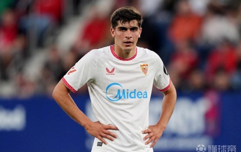 乐鱼·体育官方网站-意天空：那不勒斯再次关注胡安卢，准备与尤文展开争夺