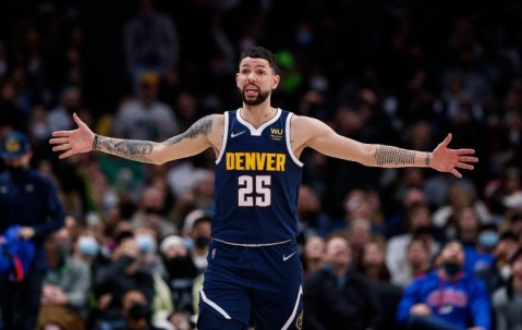 乐鱼app官方下载入口-杨瀚森新秀队教练！小里弗斯：我会偷老爸几招 上场都给我认真打