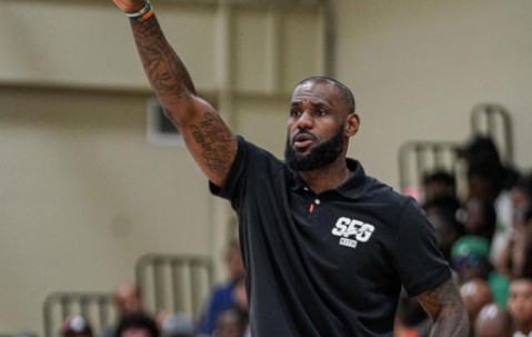 乐鱼·体育官方网站-排面！詹皇二儿子轰12分 老詹当教练 NBA8队考察