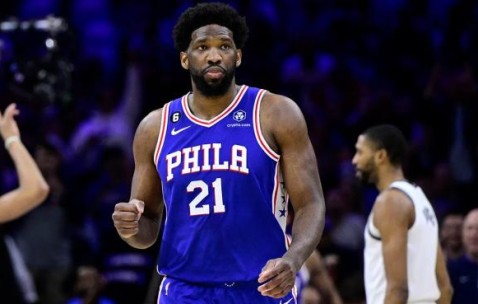 乐鱼app体育官方网站入口-篮网出奇却未能制胜 哈登梦游无碍76人轻松取胜